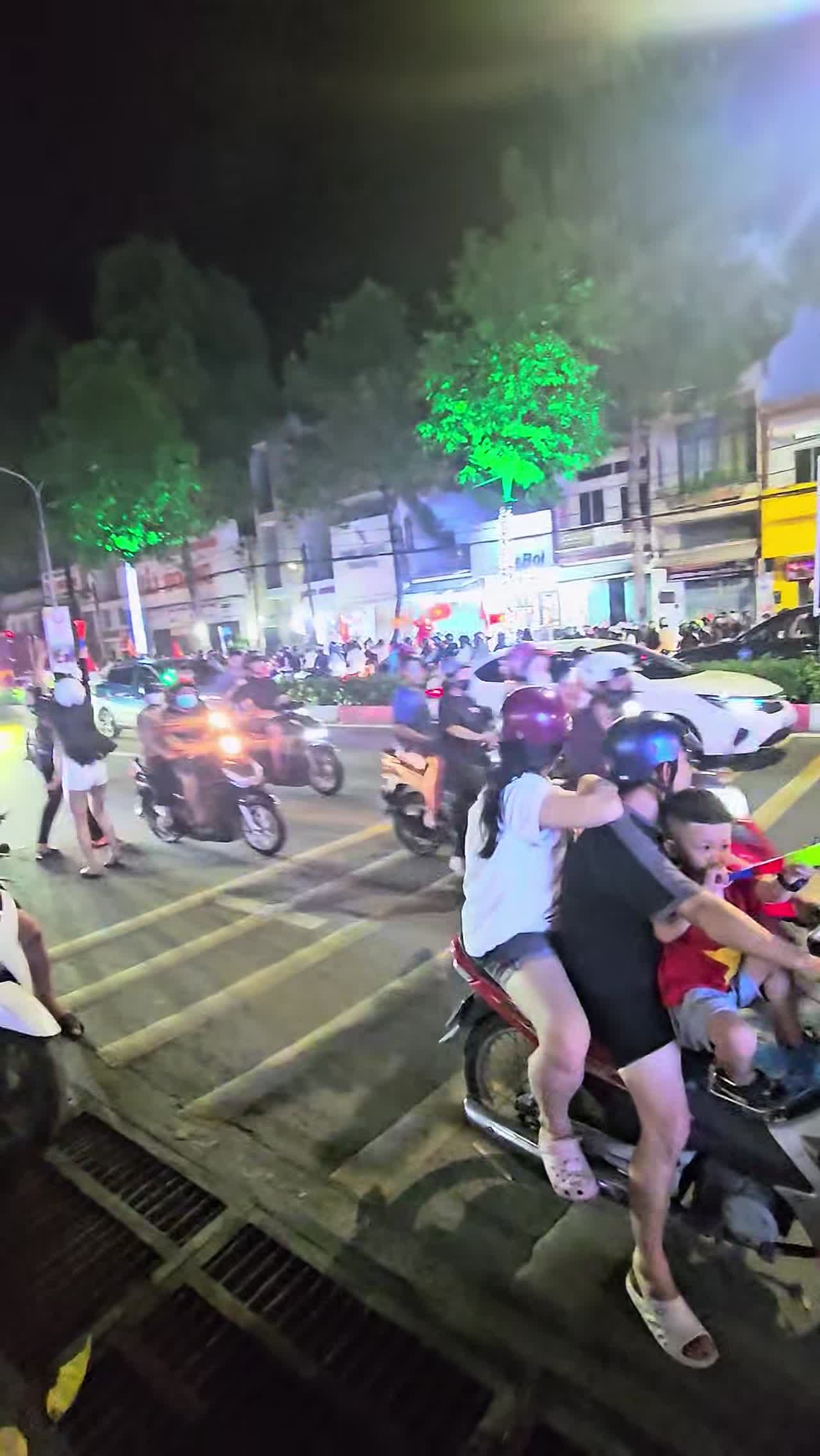 Video cộng đồng