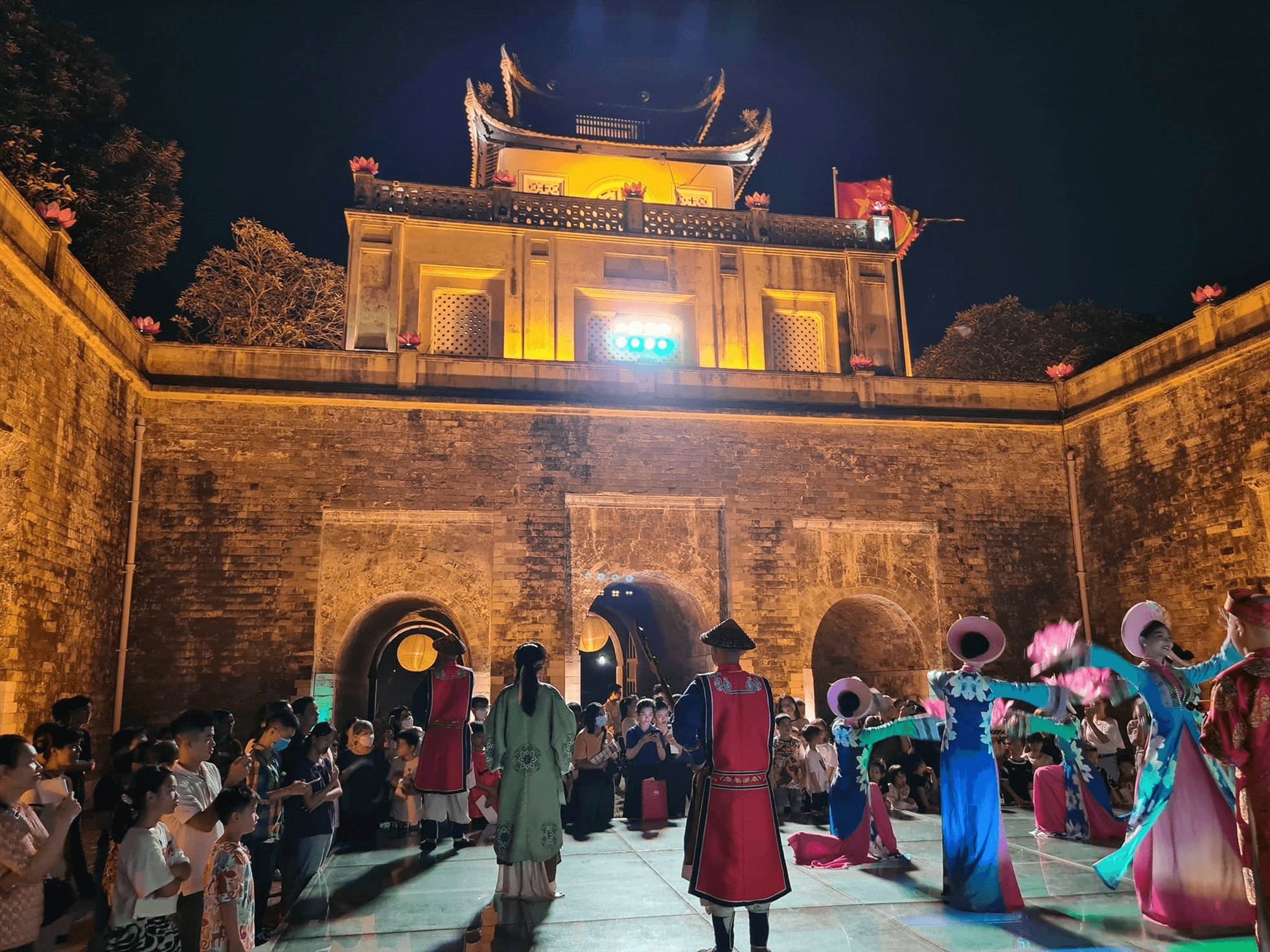 Noctourism 2026: Khi Ánh Đèn Đêm Thắp Sáng Trải Nghiệm Viễn Du