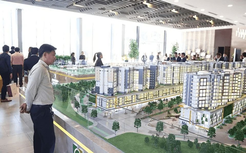 DÒNG TIỀN BẤT ĐỘNG SẢN 2026: VÌ SAO NHÀ ĐẦU TƯ RỜI BỎ TRUNG TÂM?